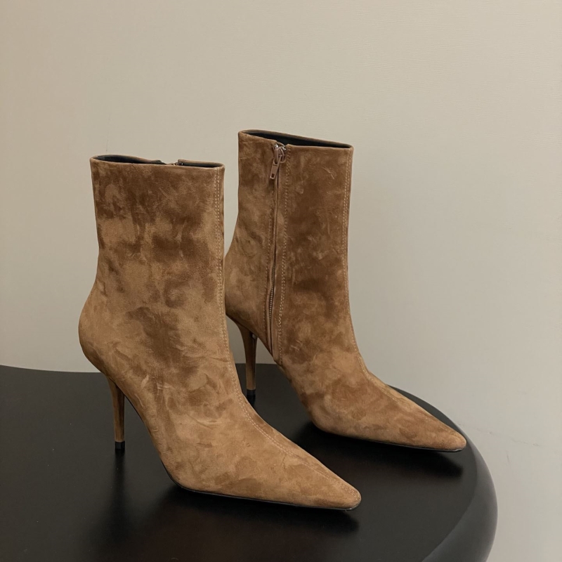 Y51 boots